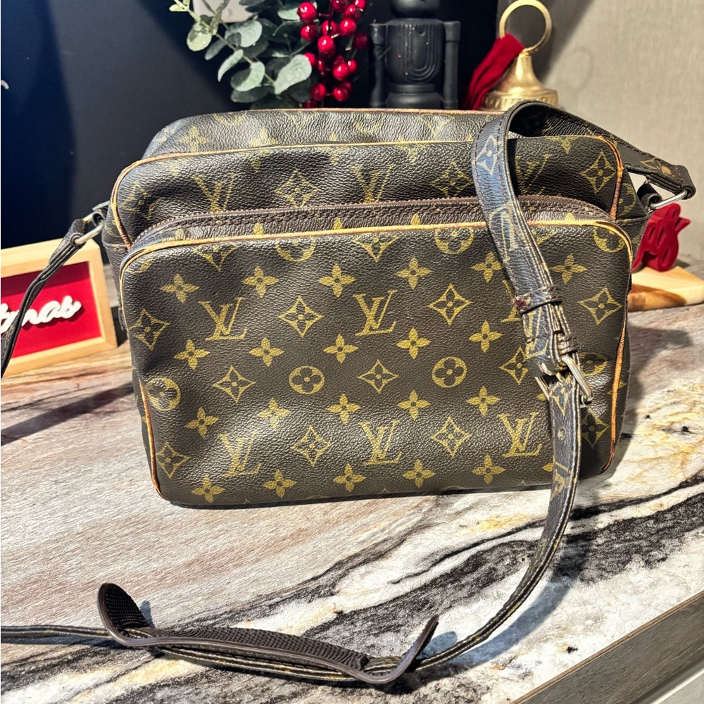 Louis Vuitton Monogram Canvas Bag with Brown Interior